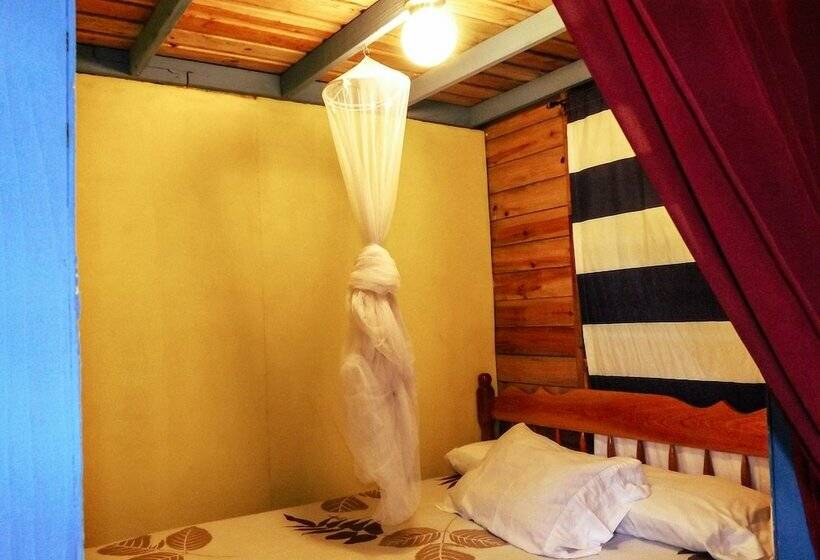 Belmopan Tiny Houses