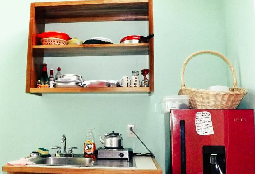 Belmopan Tiny Houses