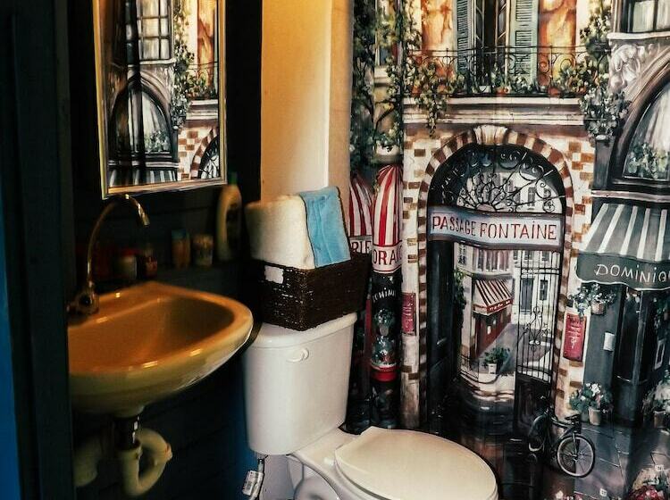 Belmopan Tiny Houses