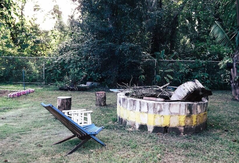 Belmopan Tiny Houses