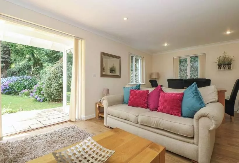 Bramble Cottage