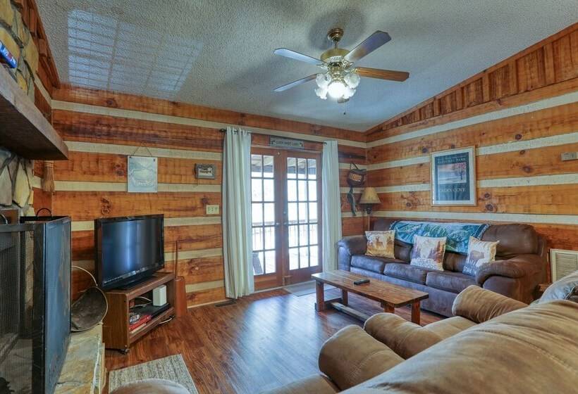 Creekside Memories 2 Bedrooms, 2 Baths, Sleeps 6 Cabin By Redawning