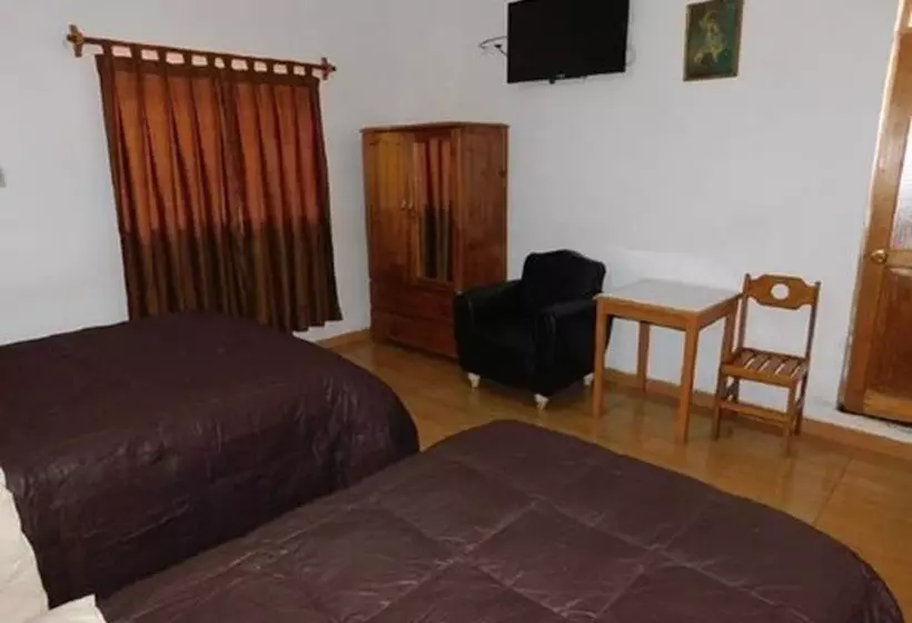 مسافرخانه Hospedaje Buganvilla