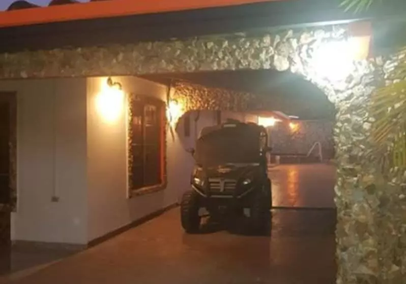 Hostal Red Line