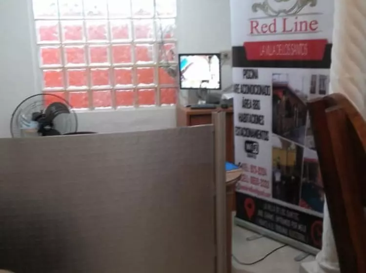 Hostal Red Line