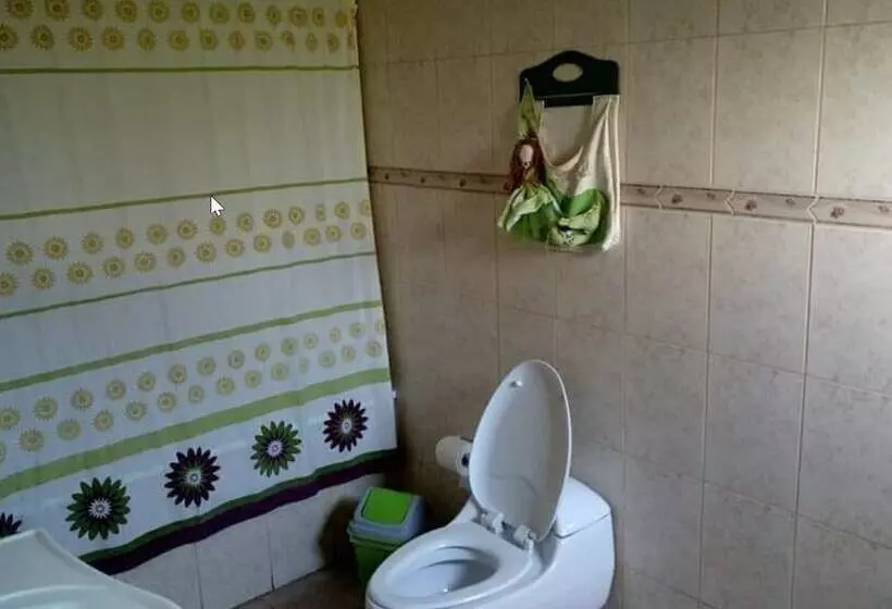 Hostal Taty S House