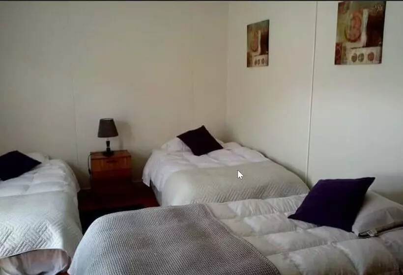 Hostal Taty S House