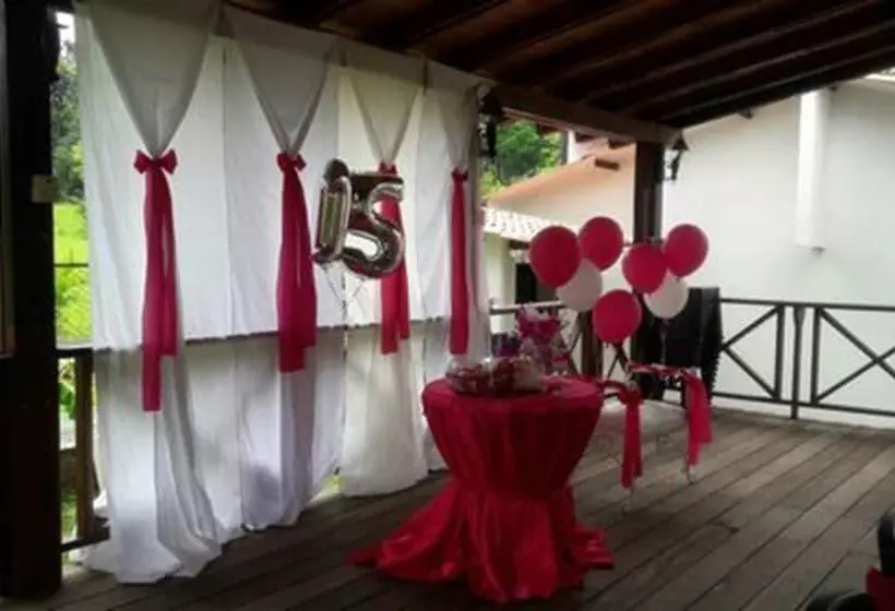 ホテル Campestre La Capilla