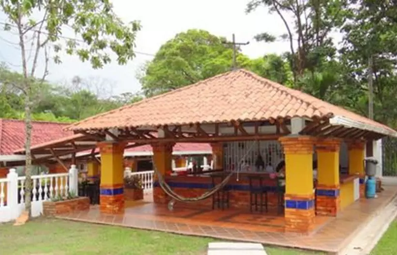 ホテル Campestre La Capilla