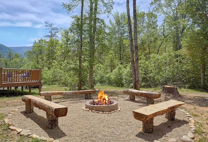 בית מלון כפרי Uwoduhi Pool Lodge Apartment 6