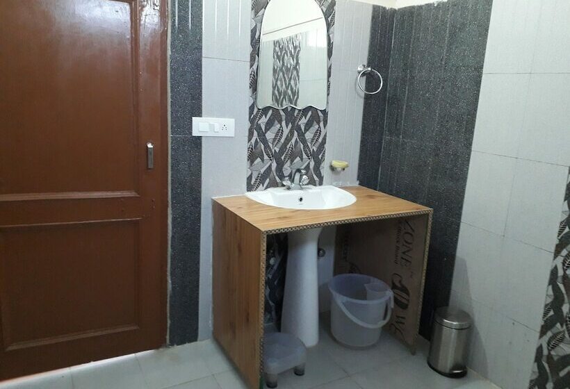 Hotel Beyond Stay Tikker Narkanda Cottage