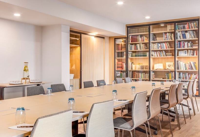 هتل Villars Palace