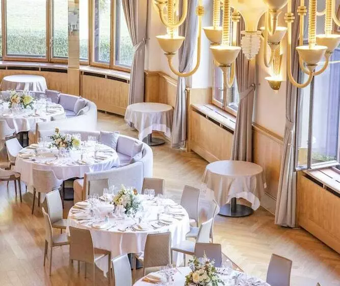 Hotelli Villars Palace