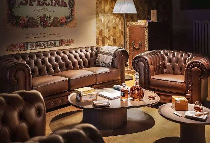 Hotelli Villars Palace