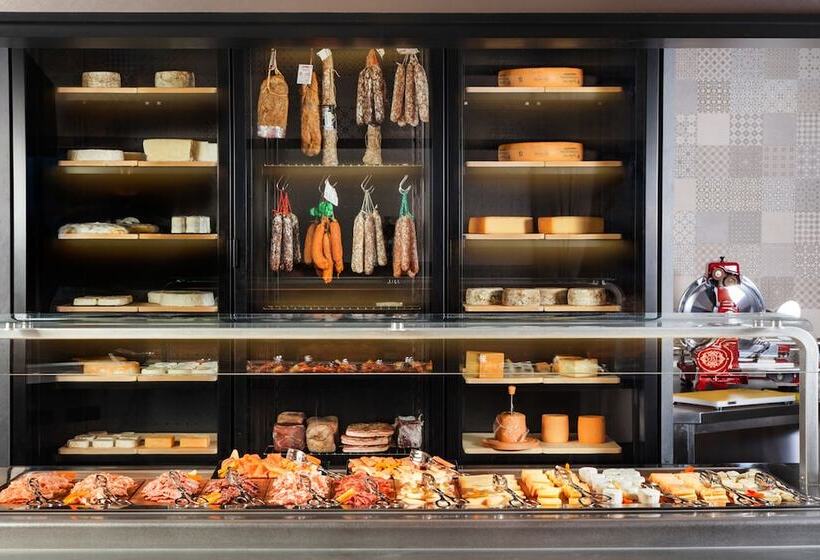 هتل Villars Palace