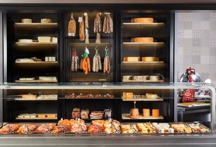 Hotelli Villars Palace