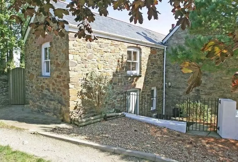 Mithian Cottage