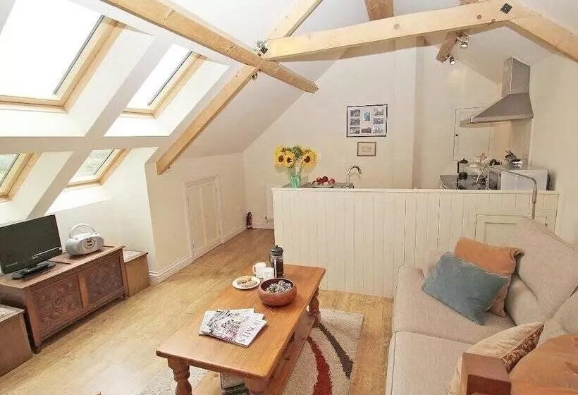 Mithian Cottage