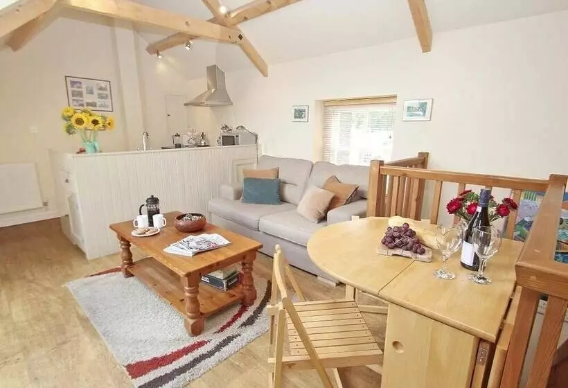 Mithian Cottage