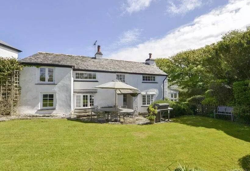 Ayr Cottage