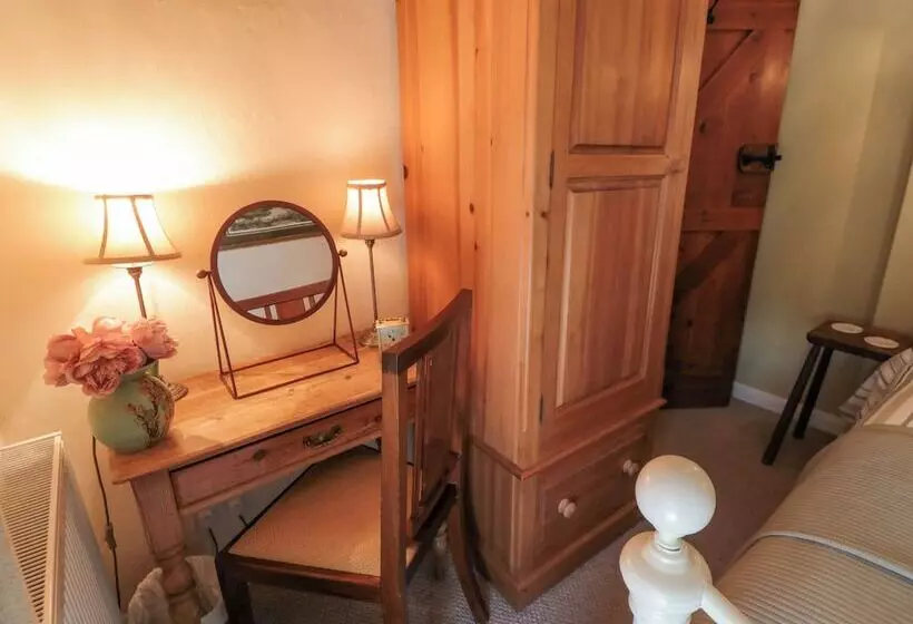 Chapel Cottage