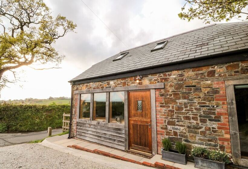 Downicary Chapel Stable