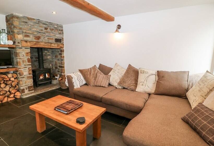 Downicary Chapel Stable