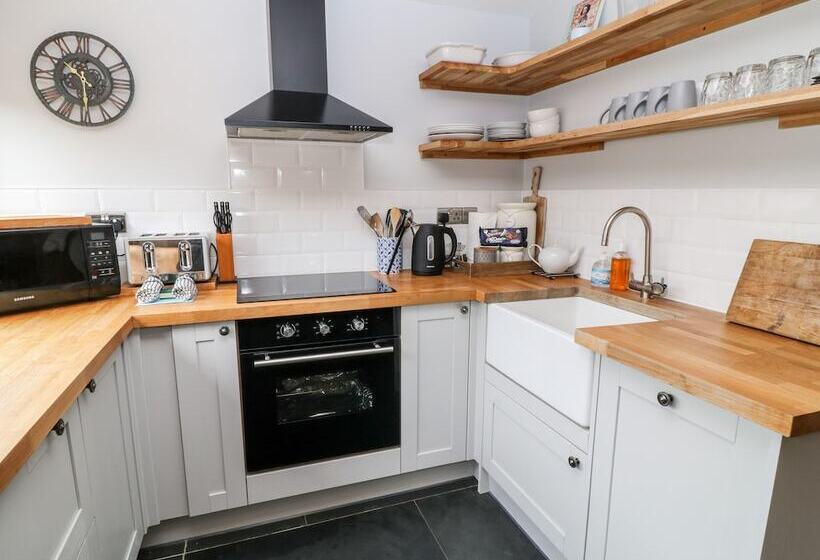 Downicary Chapel Stable