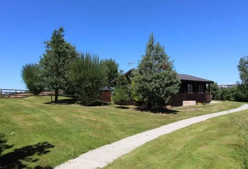 Holly Lodge
