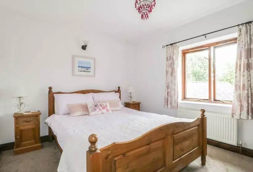 Stonegarth Cottage