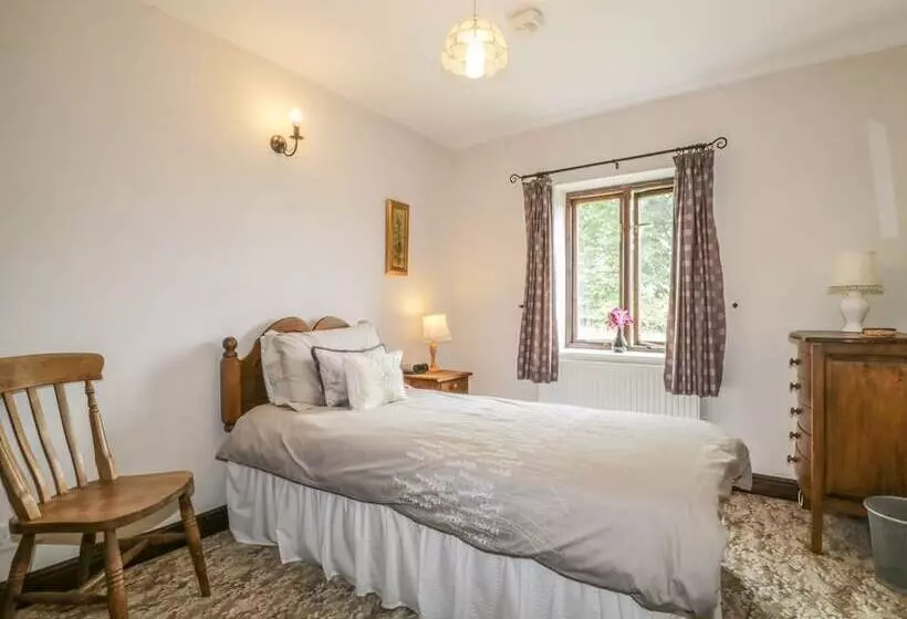Stonegarth Cottage