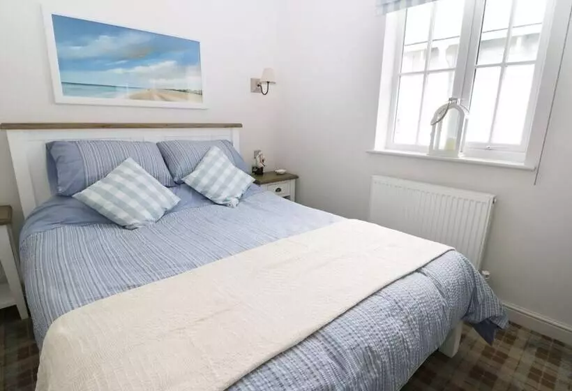 The Lobster Pot Beach House