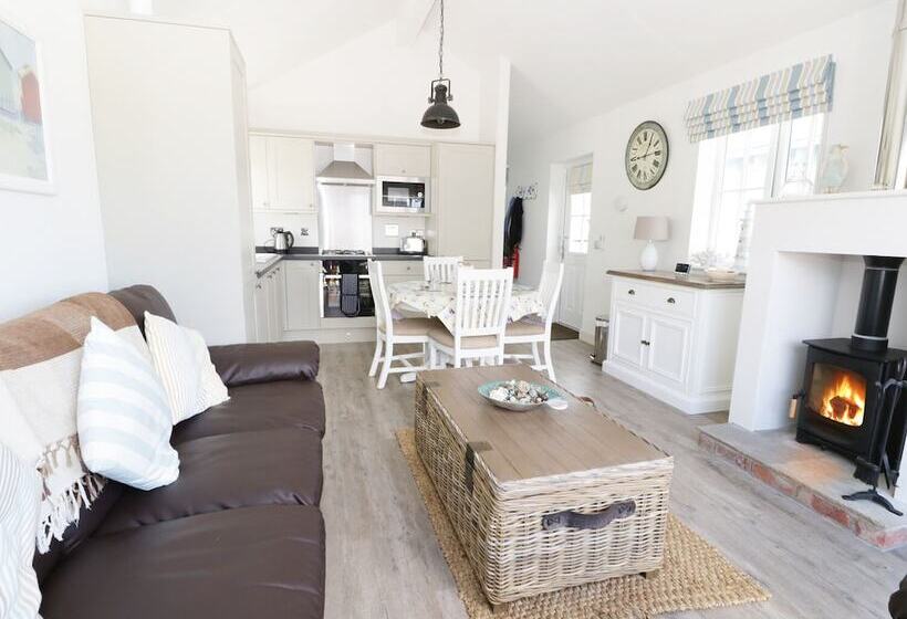 The Lobster Pot Beach House