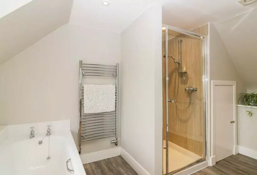 White Hillocks Farm House