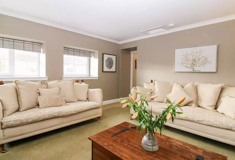 White Hillocks Farm House