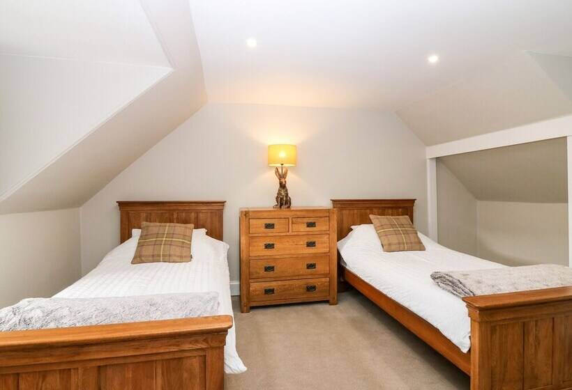 White Hillocks Farm House