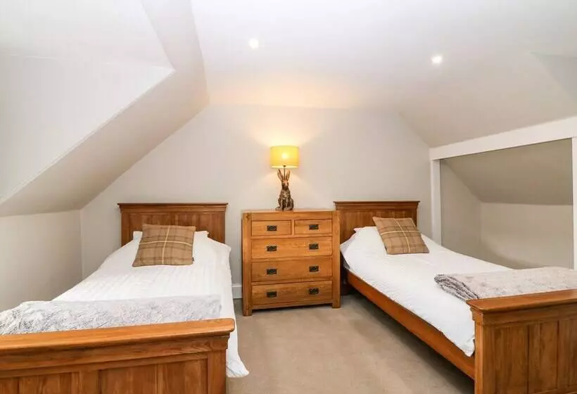 White Hillocks Farm House