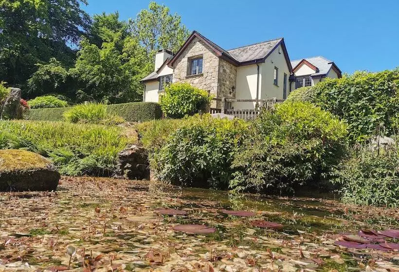 Yelfords Cottage