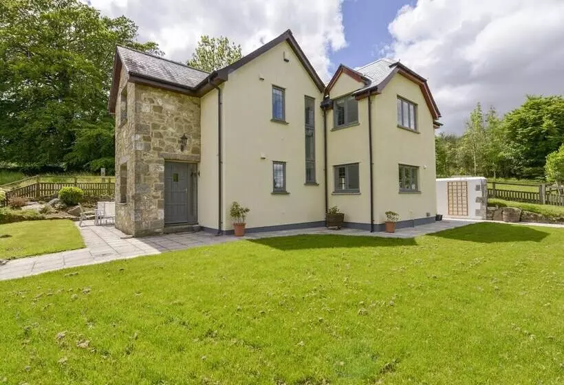 Yelfords Cottage