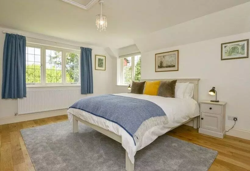 Yelfords Cottage