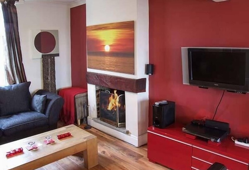 302 Over Lane Cottage