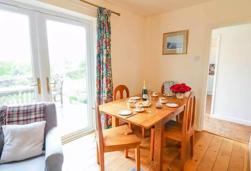 Barks Cottage