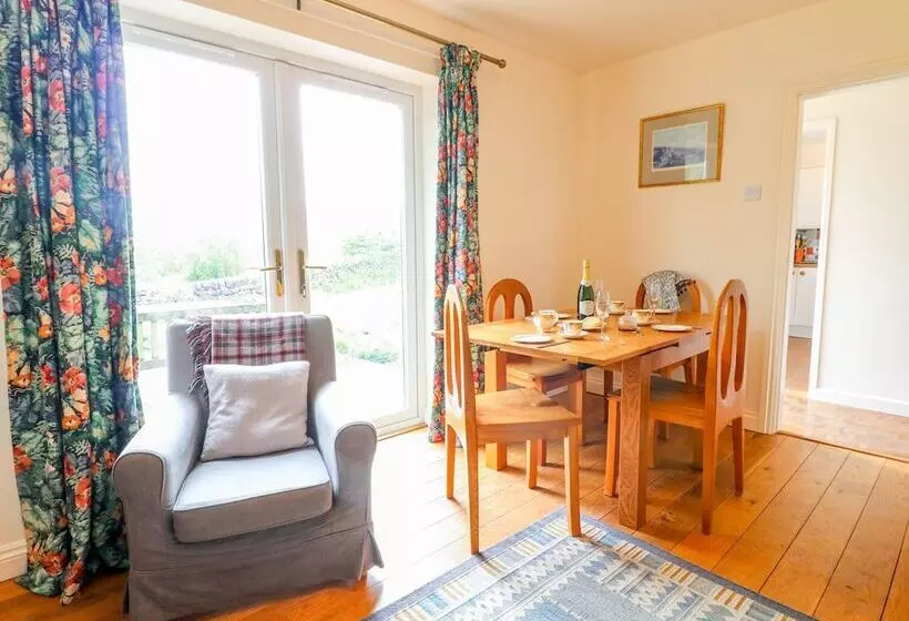 Barks Cottage
