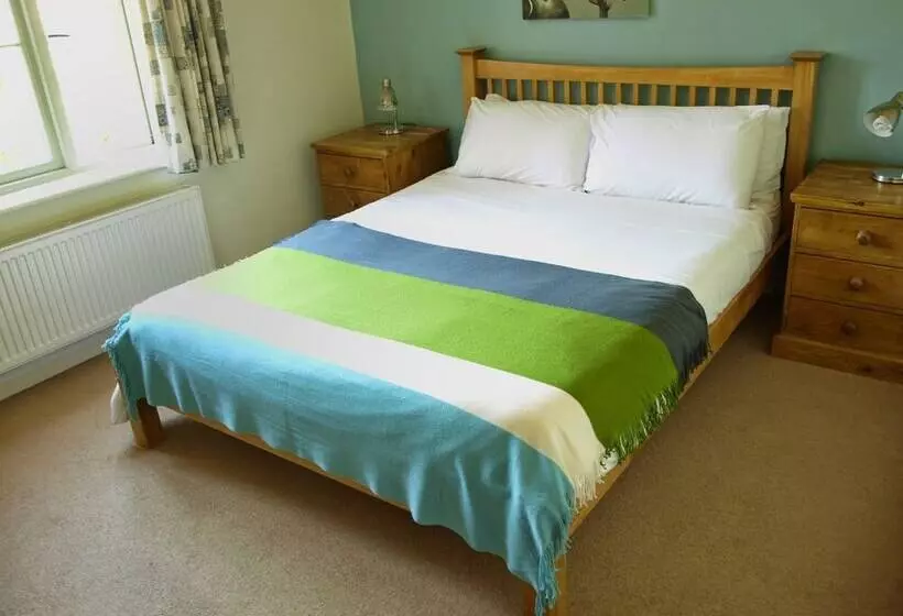 Beaconsfield Cottage