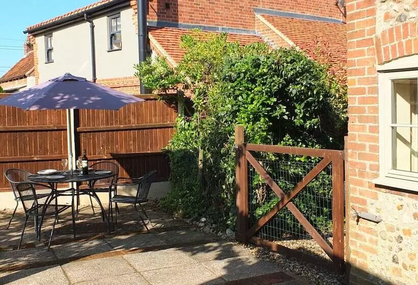 Beaconsfield Cottage