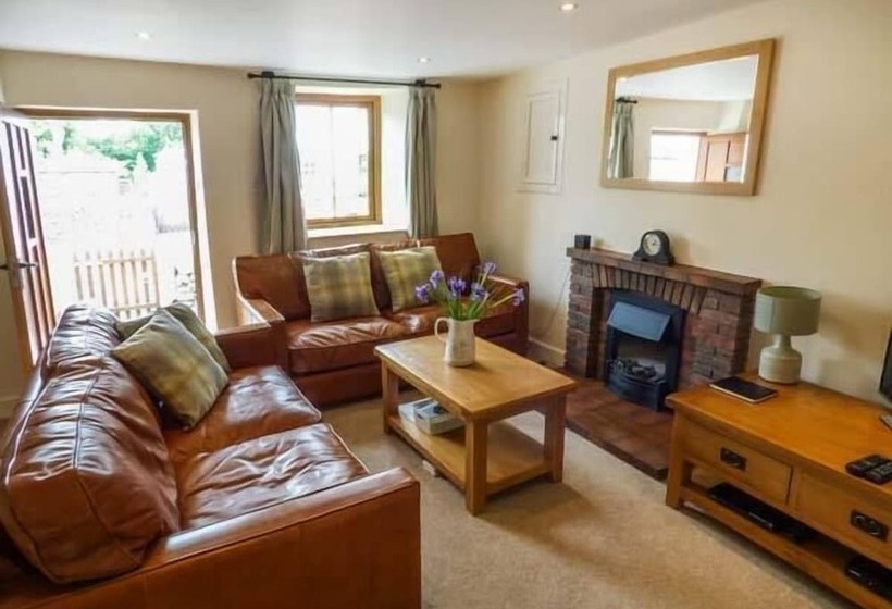 Cinderbarrow Cottage