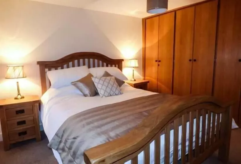 Cinderbarrow Cottage