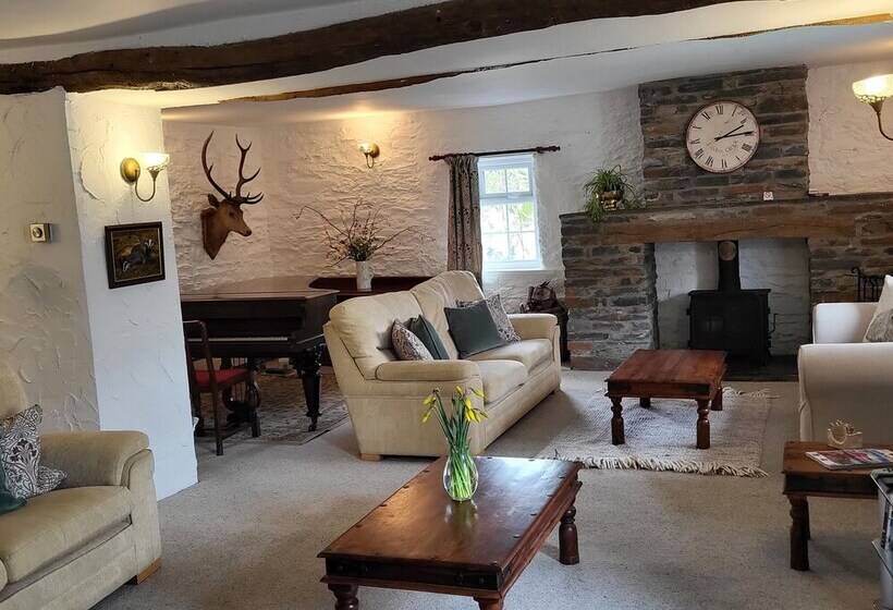 High Kiln Bank Cottage