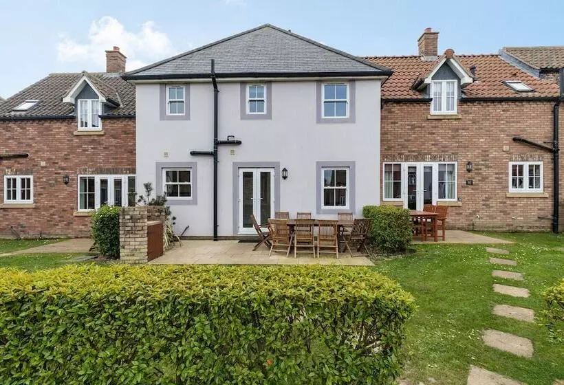 Maris Cottage