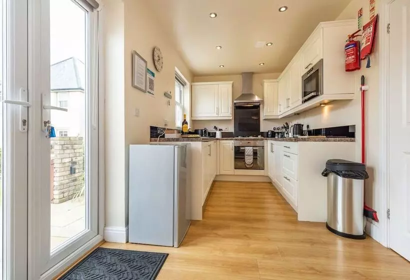 Maris Cottage